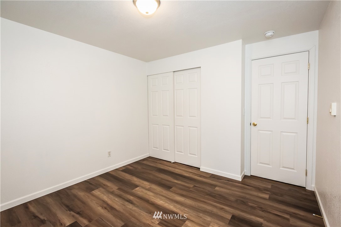 3829 Locker Road Southeast Port Orchard, WA 98366 - Photo 21 of 39 Gallery Image 21