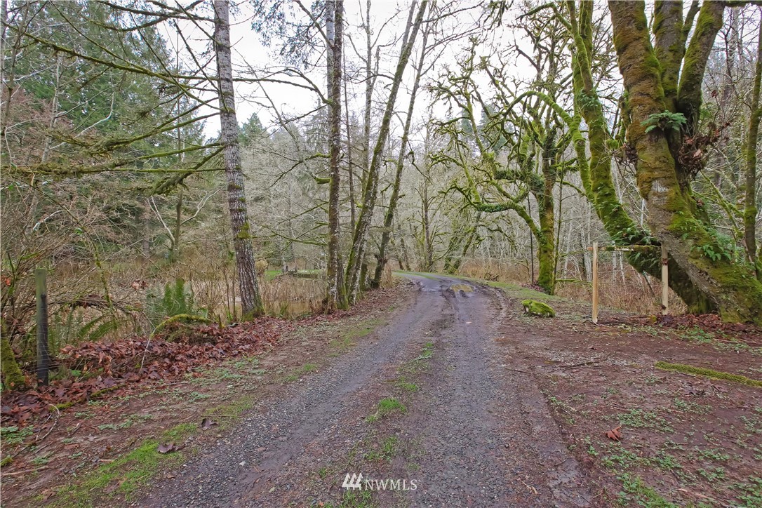 3829 Locker Road Southeast Port Orchard, WA 98366 - Photo 22 of 39 Gallery Image 22