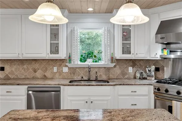 $599,000 | 820 Fairfield Avenue, Gretna, LA 70056