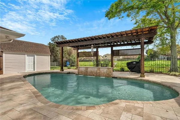 $599,000 | 820 Fairfield Avenue, Gretna, LA 70056