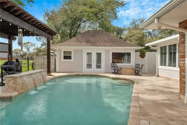 $599,000 | 820 Fairfield Avenue, Gretna, LA 70056