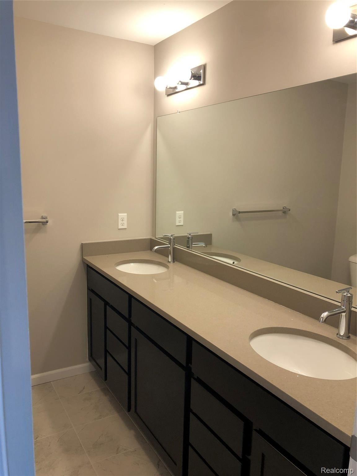 2500 Normandy Road, Unit 58 Royal Oak, MI 48073 - Photo 15 of 25 Master bathroom unit 58