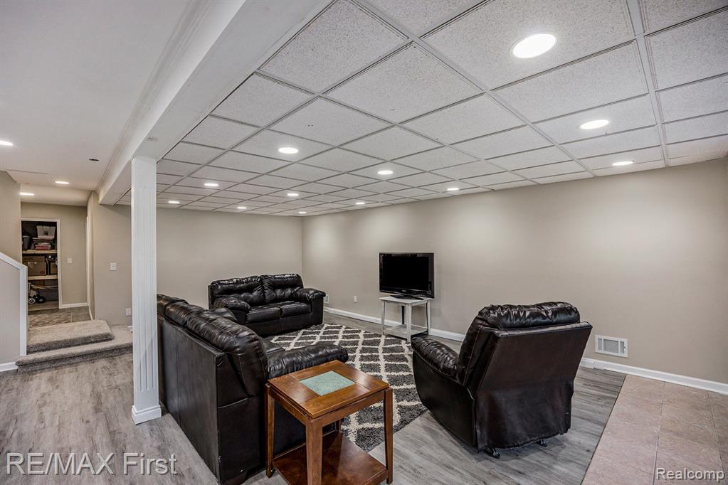 53200 Baker Road Chesterfield, MI 48047 - Photo 25 of 40