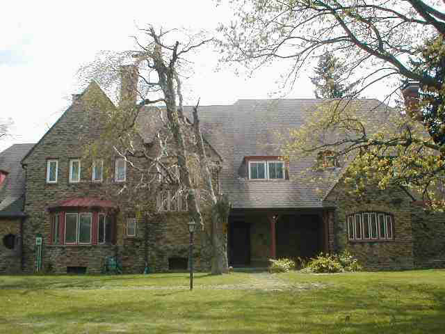 2117 West Petty Road Muncie, IN 47304 - Photo 1 of 9