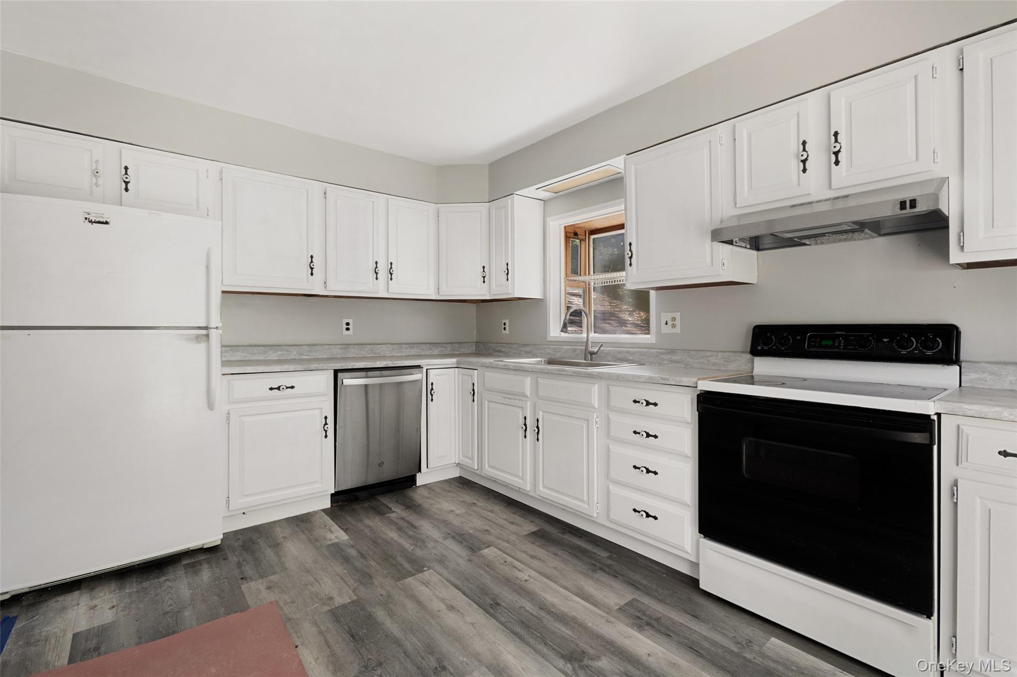 961 Lester Road Yorktown Heights, NY 10598 - Photo 10 of 37