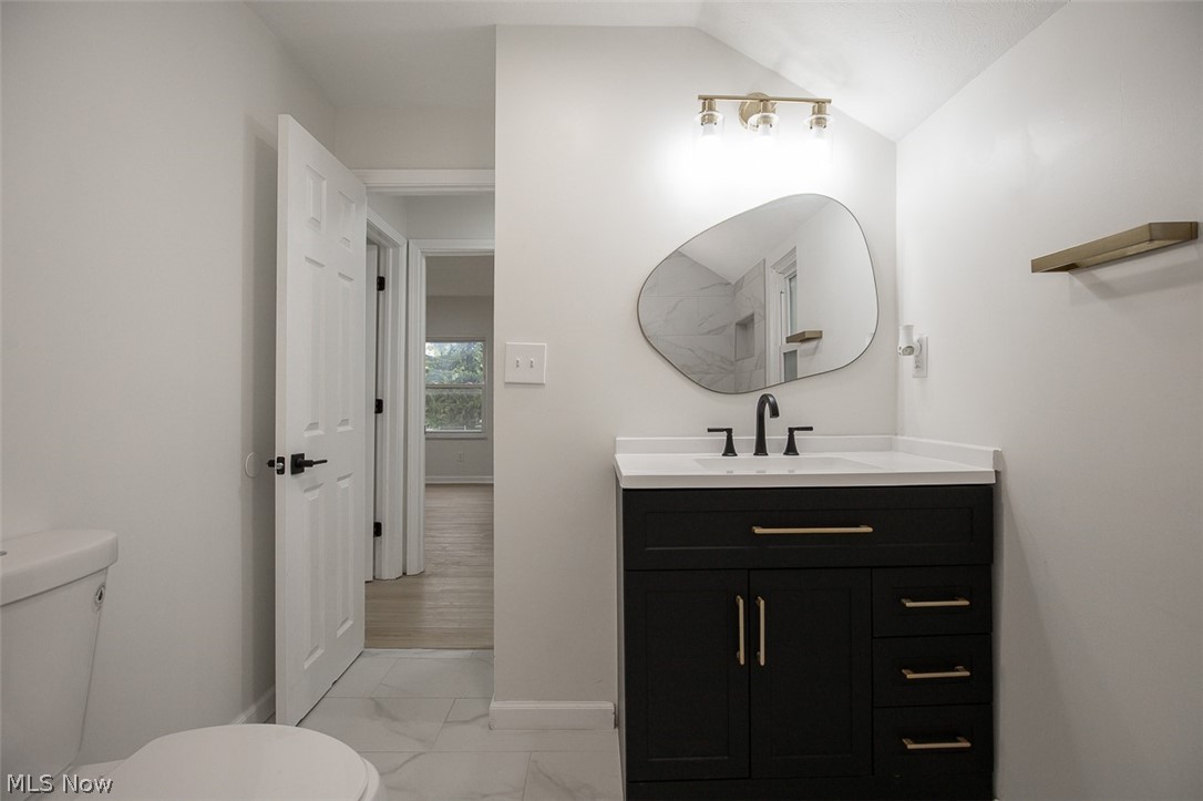 3896 Strandhill Road Cleveland, OH 44128 - Photo 15 of 31 Gallery Image 15