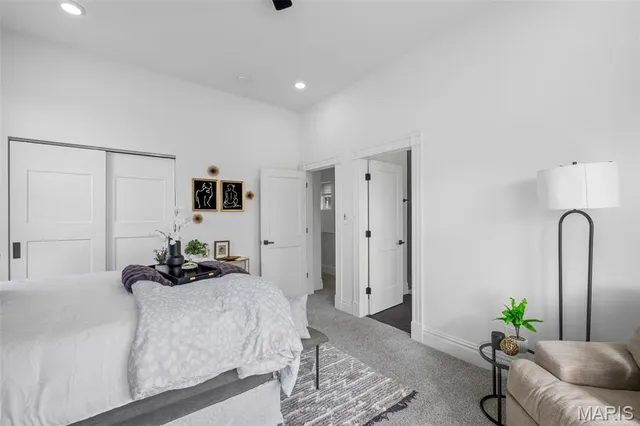 $399,000 | 6827 Minnesota Avenue, St. Louis, MO 63111