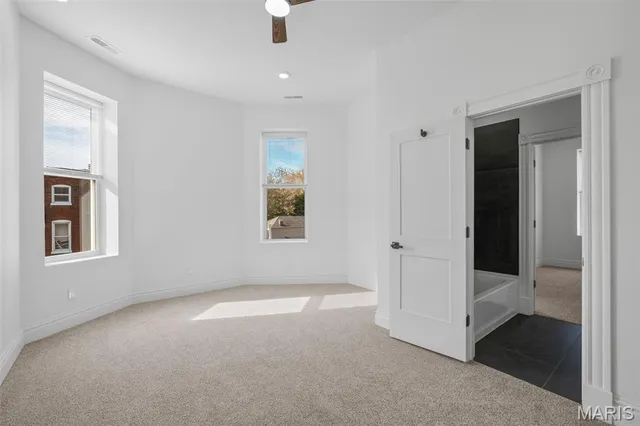 $399,000 | 6827 Minnesota Avenue, St. Louis, MO 63111