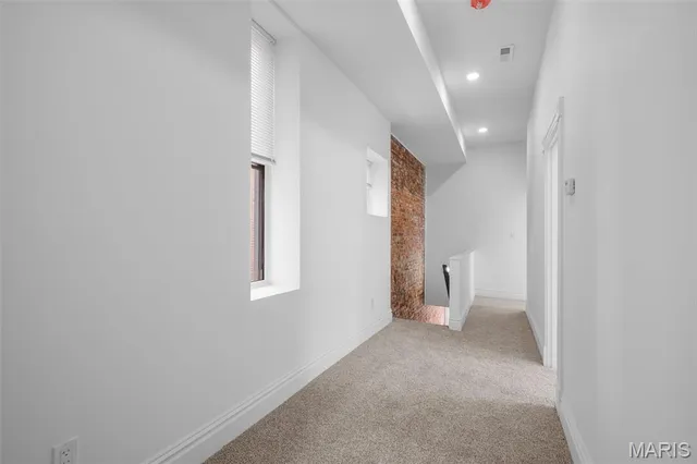 $399,000 | 6827 Minnesota Avenue, St. Louis, MO 63111