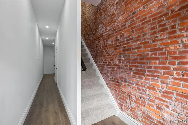 $399,000 | 6827 Minnesota Avenue, St. Louis, MO 63111