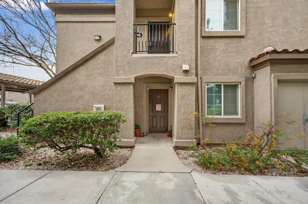 $335,000 | 4200 East Commerce Way, Unit 1811, Sacramento, CA 95834