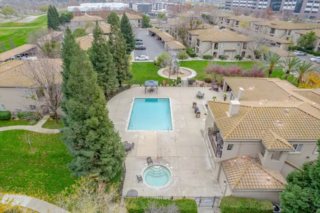 $399,000 | 4200 East Commerce Way, Unit 1811, Sacramento, CA 95834