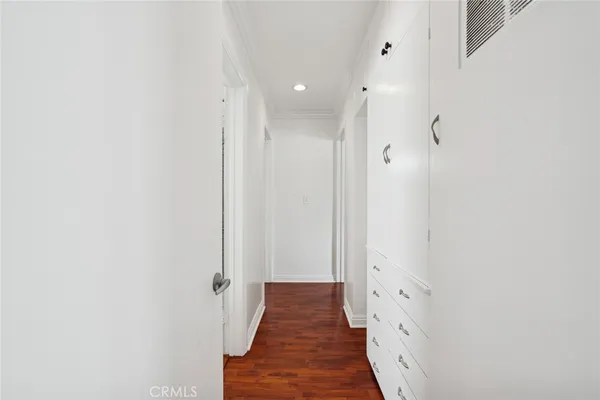 $4,000 | 305 Marine Avenue, Newport Beach, CA 92662