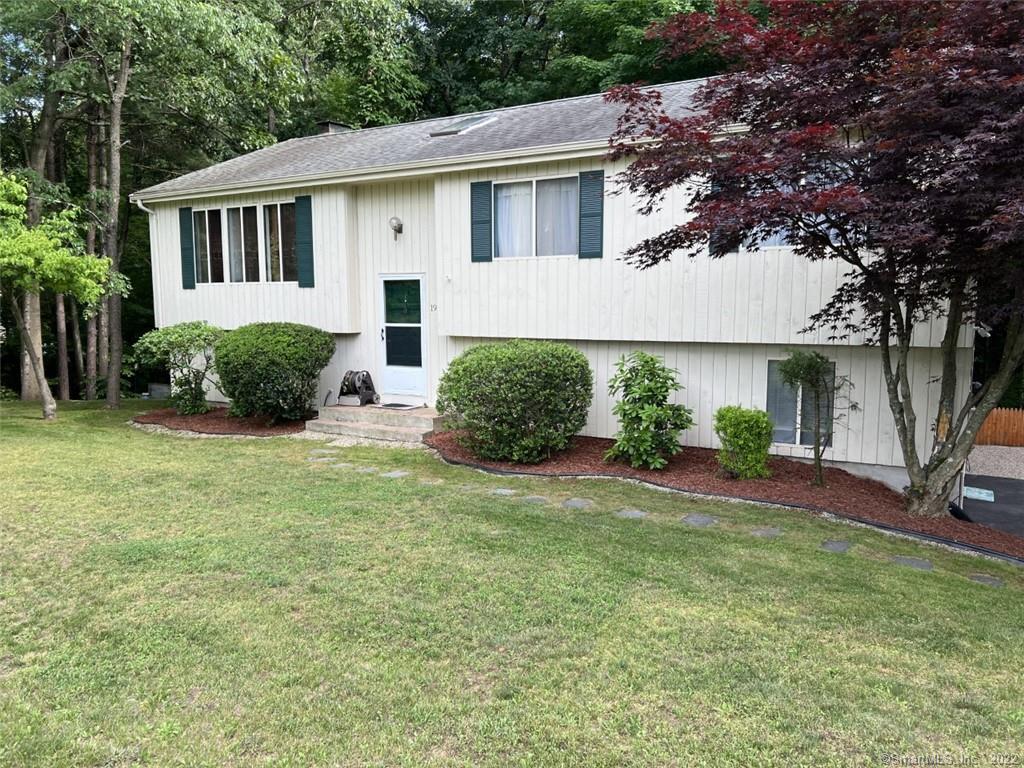 19 Hoskins Road Simsbury, CT 06070 - Photo 1 of 1 19 Hoskins Road