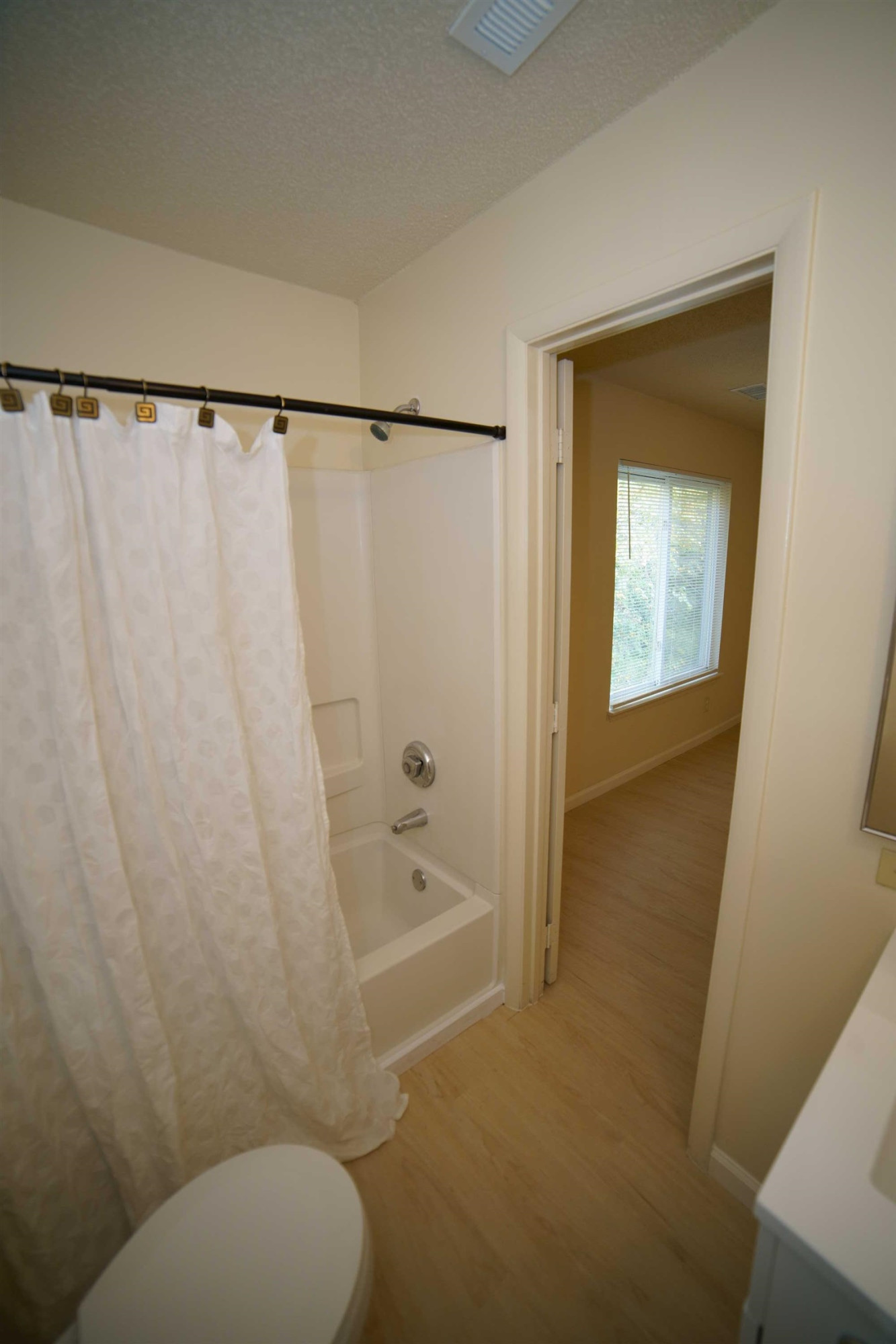 1431 Collegiate Circle, Unit 301 Raleigh, NC 27606 - Photo 15 of 31 Photo 15