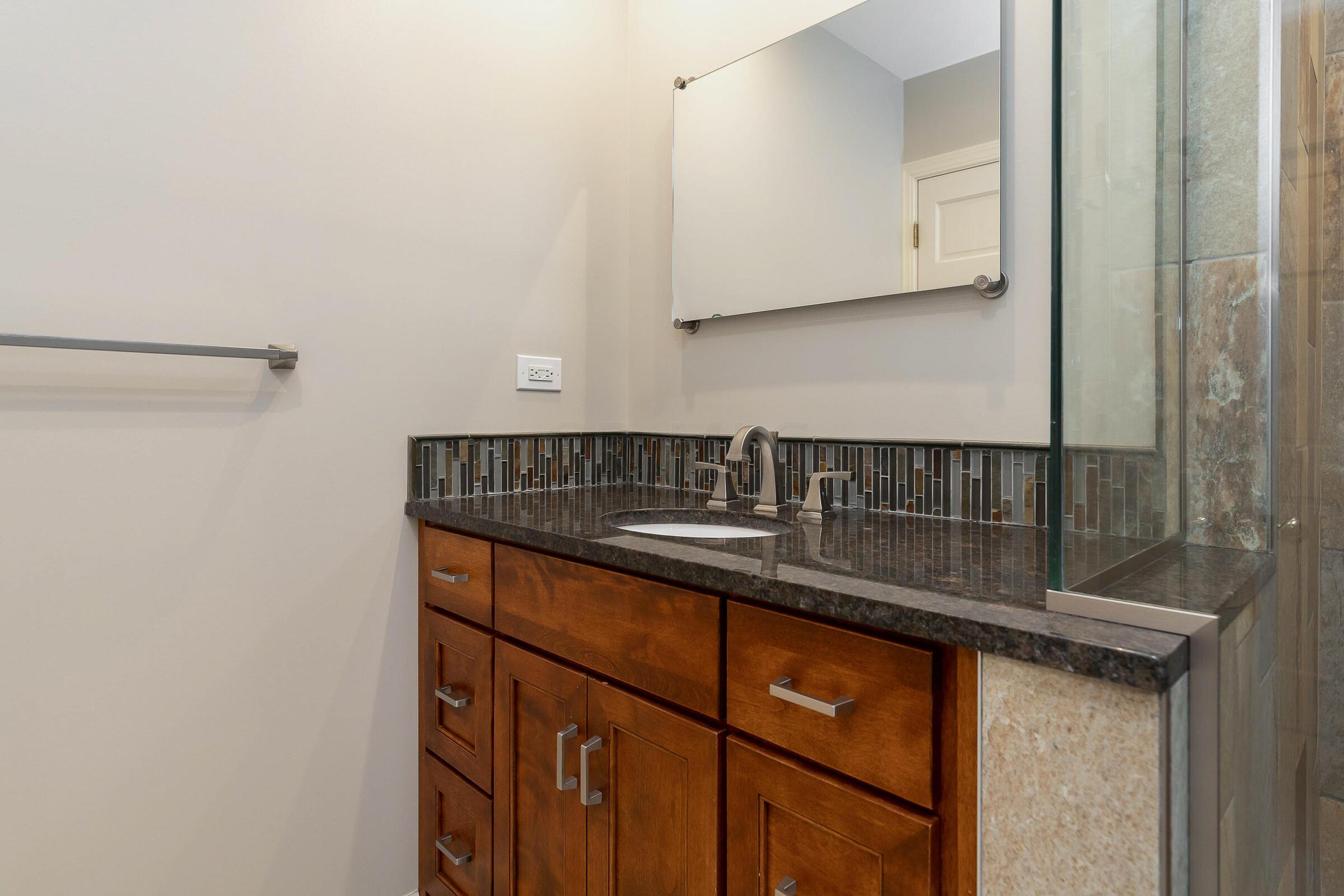 2211 Hadleigh Road Columbus, OH 43220 - Photo 31 of 51 Full Bathroom 3 - Second Floor