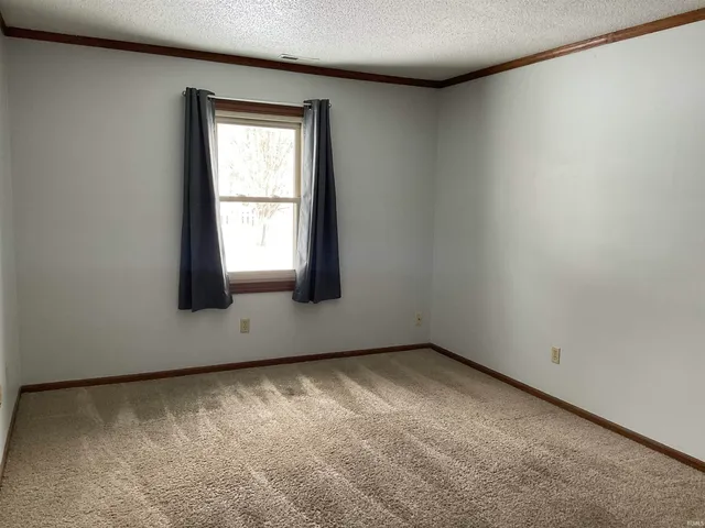 $1,500 | 6510 Meadow Wood Place, Fort Wayne, IN 46825