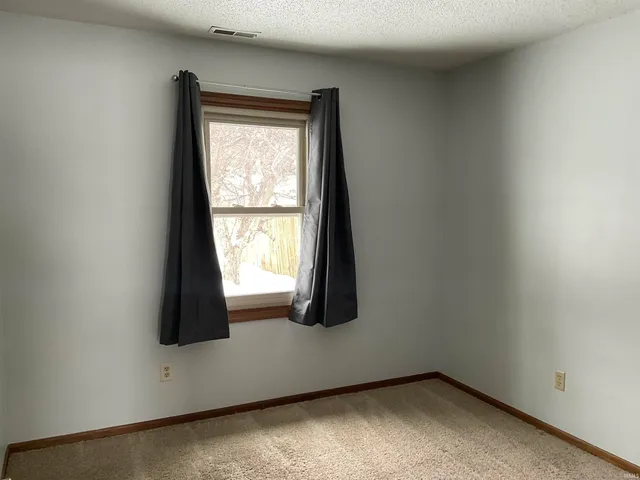 $1,500 | 6510 Meadow Wood Place, Fort Wayne, IN 46825