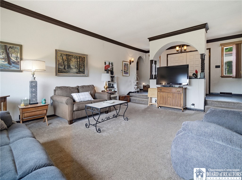 4671 Pickard Road Dewittville, NY 14728 - Photo 10 of 41 Inviting living room.