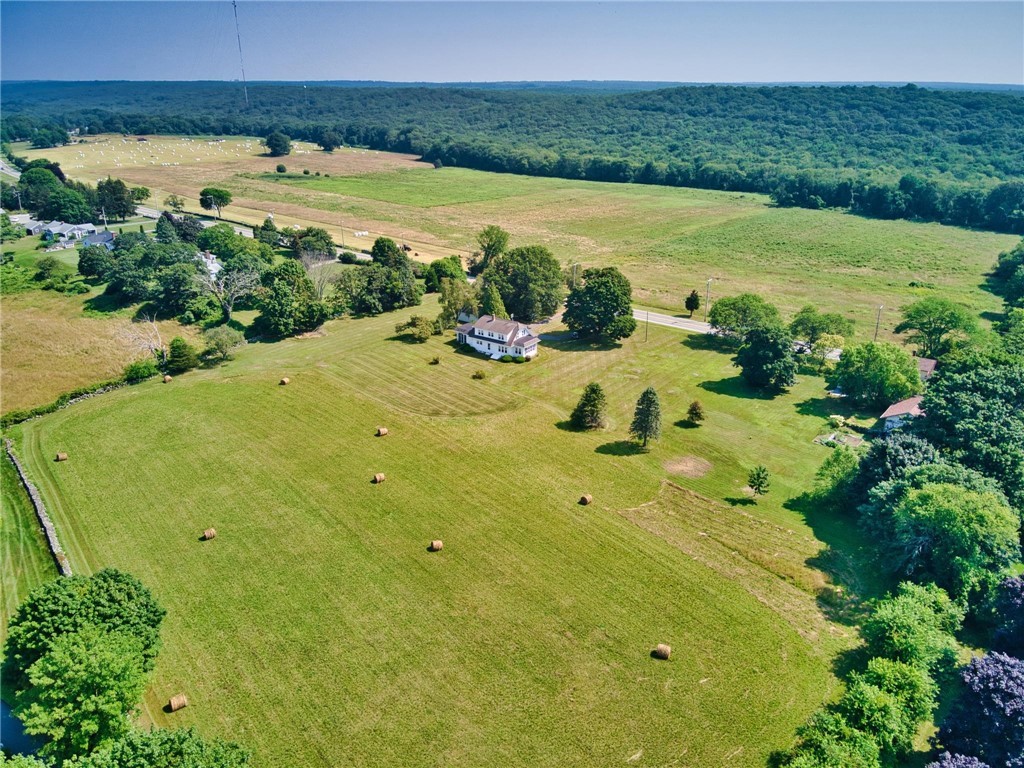 3425 Main Road Tiverton, RI 02878 - Photo 3 of 50 Gallery Image 3