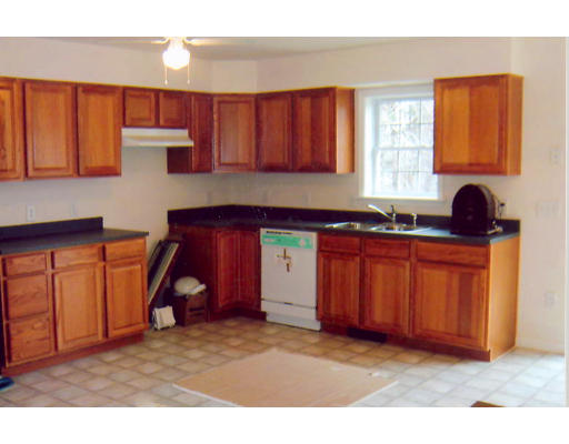 16 Perryville Road Webster, MA 01570 - Photo 3 of 6 Gallery Image 3
