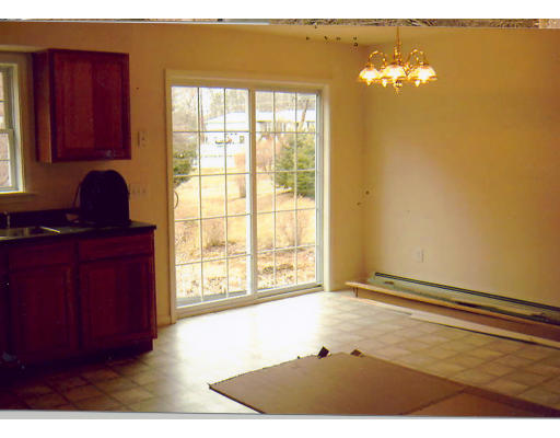 16 Perryville Road Webster, MA 01570 - Photo 4 of 6 Gallery Image 4