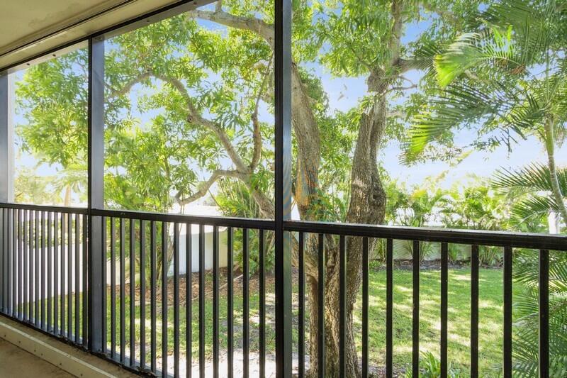 1605 Highway 1, Unit M1202 Jupiter, FL 33477 - Photo 26 of 52 26_1605USHIGHWAY1_UNITM1202_147_View_Fle