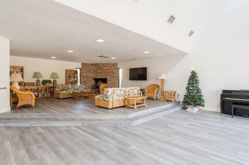 1605 Highway 1, Unit M1202 Jupiter, FL 33477 - Photo 30 of 52 30_1605USHIGHWAY1_UNITM1202_125003_Clubh