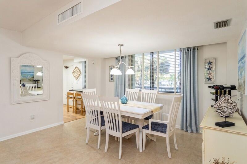 1605 Highway 1, Unit M1202 Jupiter, FL 33477 - Photo 9 of 52 09_1605USHIGHWAY1_UNITM1202_2_DiningRoom