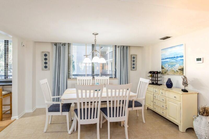 1605 Highway 1, Unit M1202 Jupiter, FL 33477 - Photo 10 of 52 10_1605USHIGHWAY1_UNITM1202_369001_Dinin