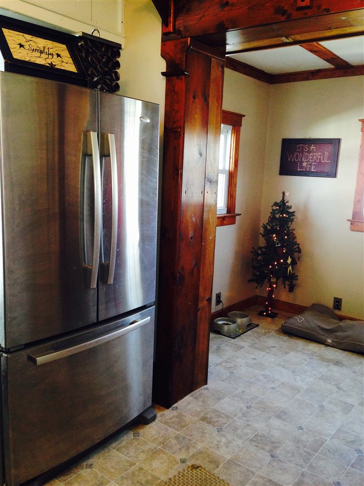 214 West 9th Street Rochester, IN 46975 - Photo 3 of 16