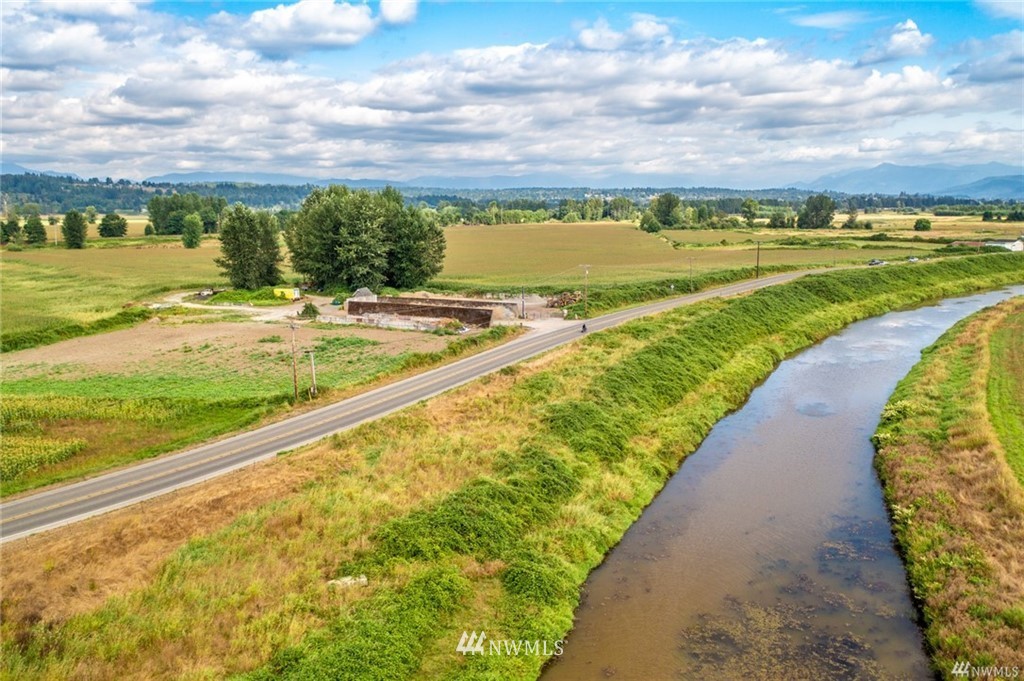 11201 Old Snohomish Monroe Road Snohomish, WA 98290 - Photo 11 of 11 a view of an ocean and beach