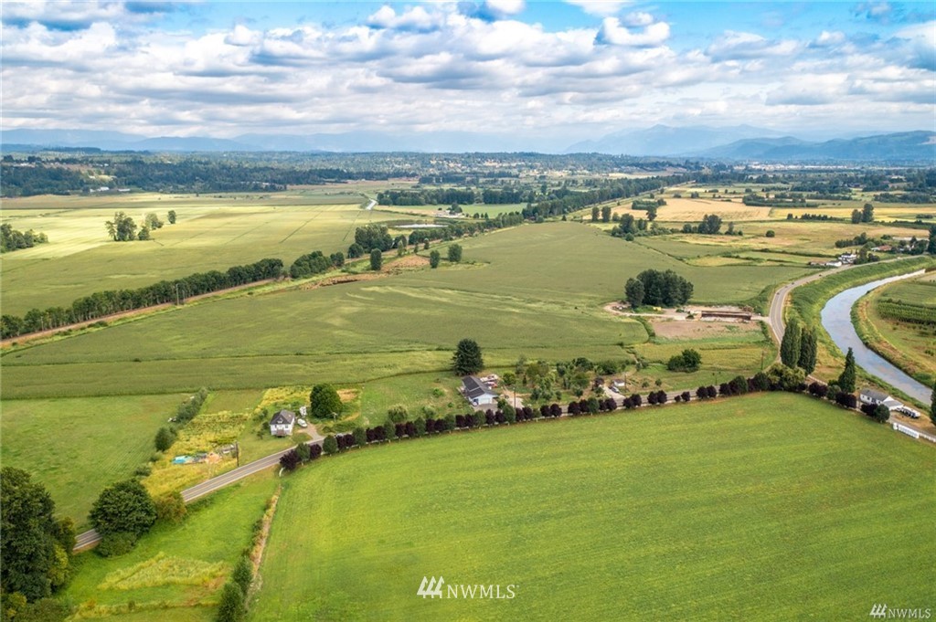 11201 Old Snohomish Monroe Road Snohomish, WA 98290 - Photo 8 of 11 a view of a lake with houses