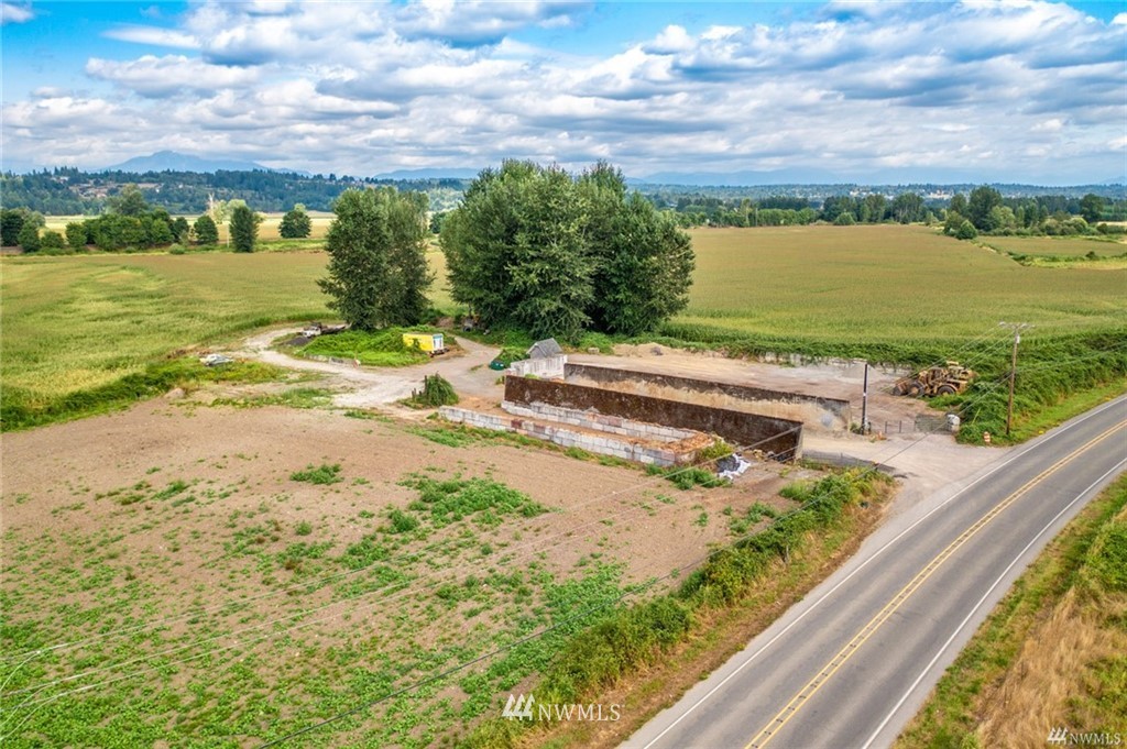 11201 Old Snohomish Monroe Road Snohomish, WA 98290 - Photo 9 of 11 a view of a city and an ocean view