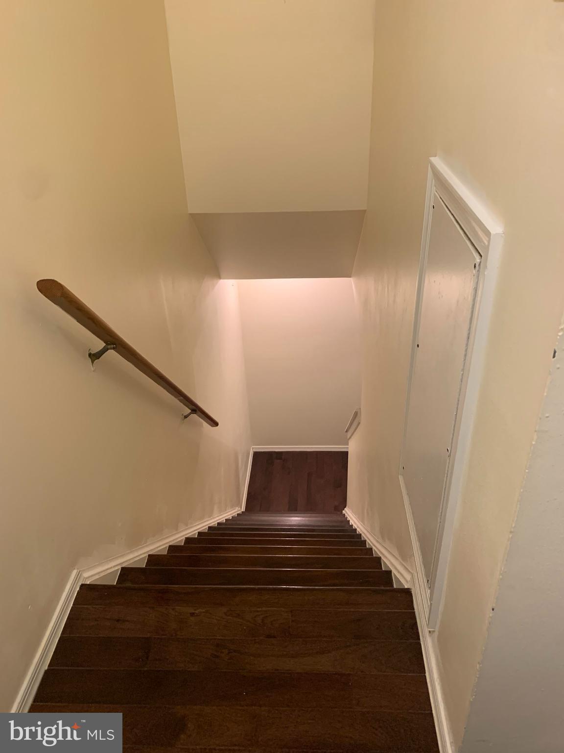 16 Wilcox Court Silver Spring, MD 20906 - Photo 42 of 74 3rd level staircase