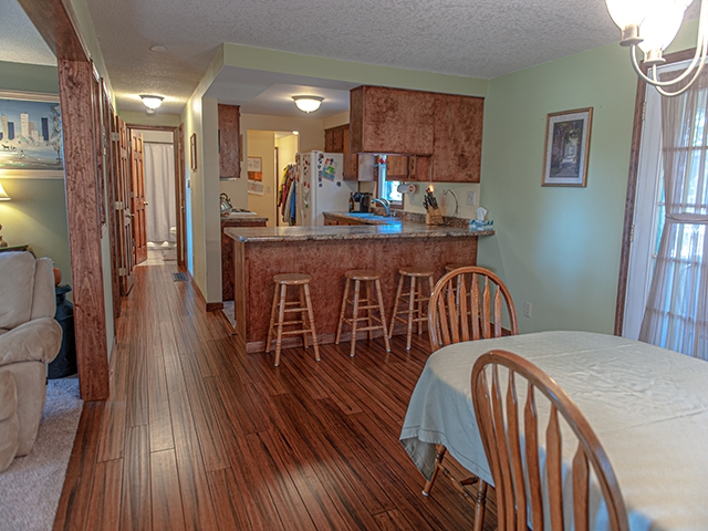 6220 Hathaway Road Fort Wayne, IN 46818 - Photo 11 of 35