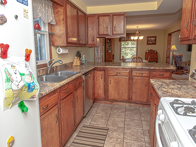 6220 Hathaway Road Fort Wayne, IN 46818 - Photo 15 of 35