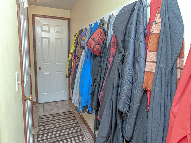6220 Hathaway Road Fort Wayne, IN 46818 - Photo 16 of 35