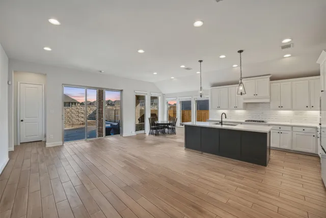 $625,000 | 186 Prickly Poppy Loop, Kyle, TX 78640