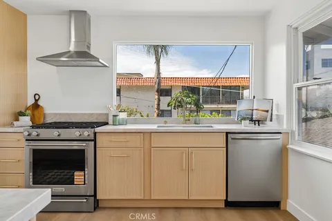 $849,000 | 702 West 34th Street, San Pedro, CA 90731