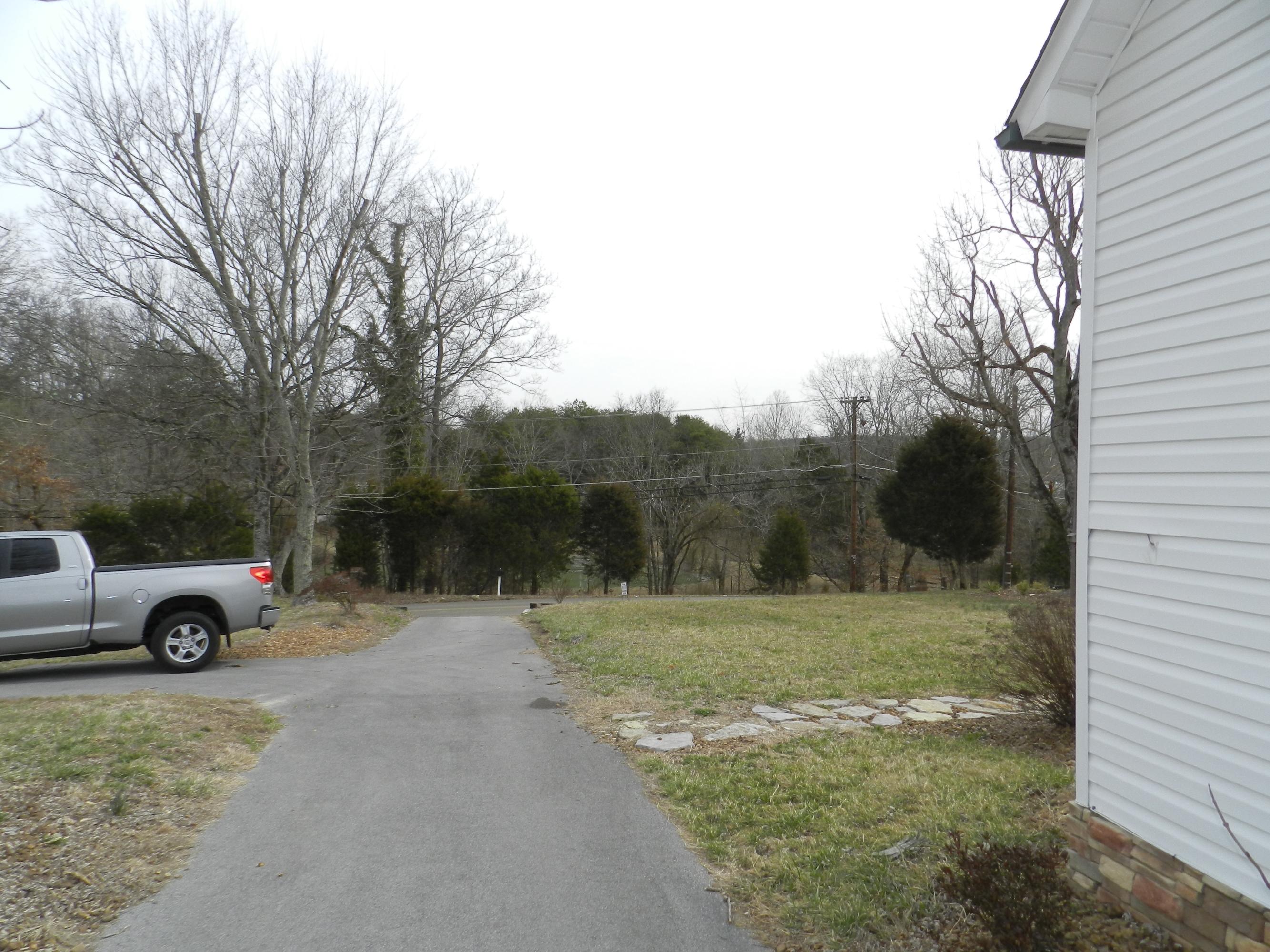2725 Harris Road Knoxville, TN 37924 - Photo 9 of 40 009