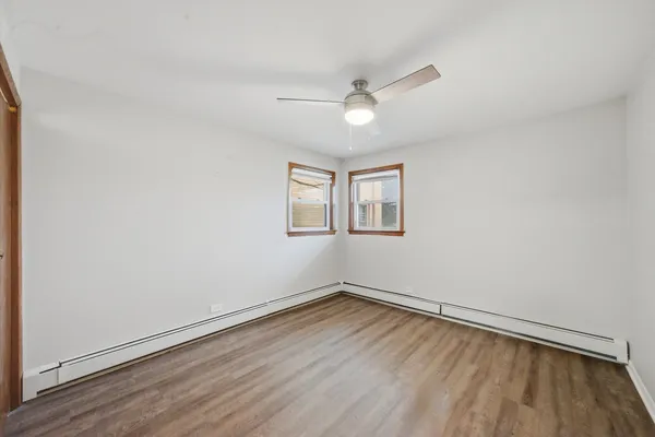 $1,595 | 7709 West Marwood Avenue, Unit 1N, Elmwood Park, IL 60707