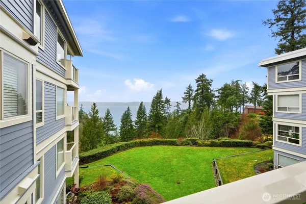 $648,950 | 8260 53rd Avenue West, Unit 302, Mukilteo, WA 98275
