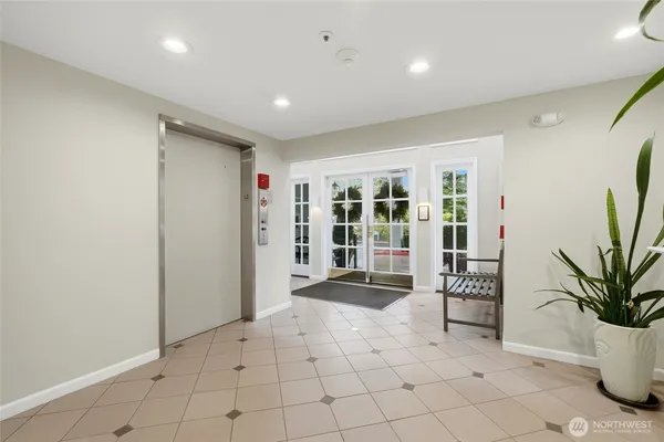 $648,950 | 8260 53rd Avenue West, Unit 302, Mukilteo, WA 98275