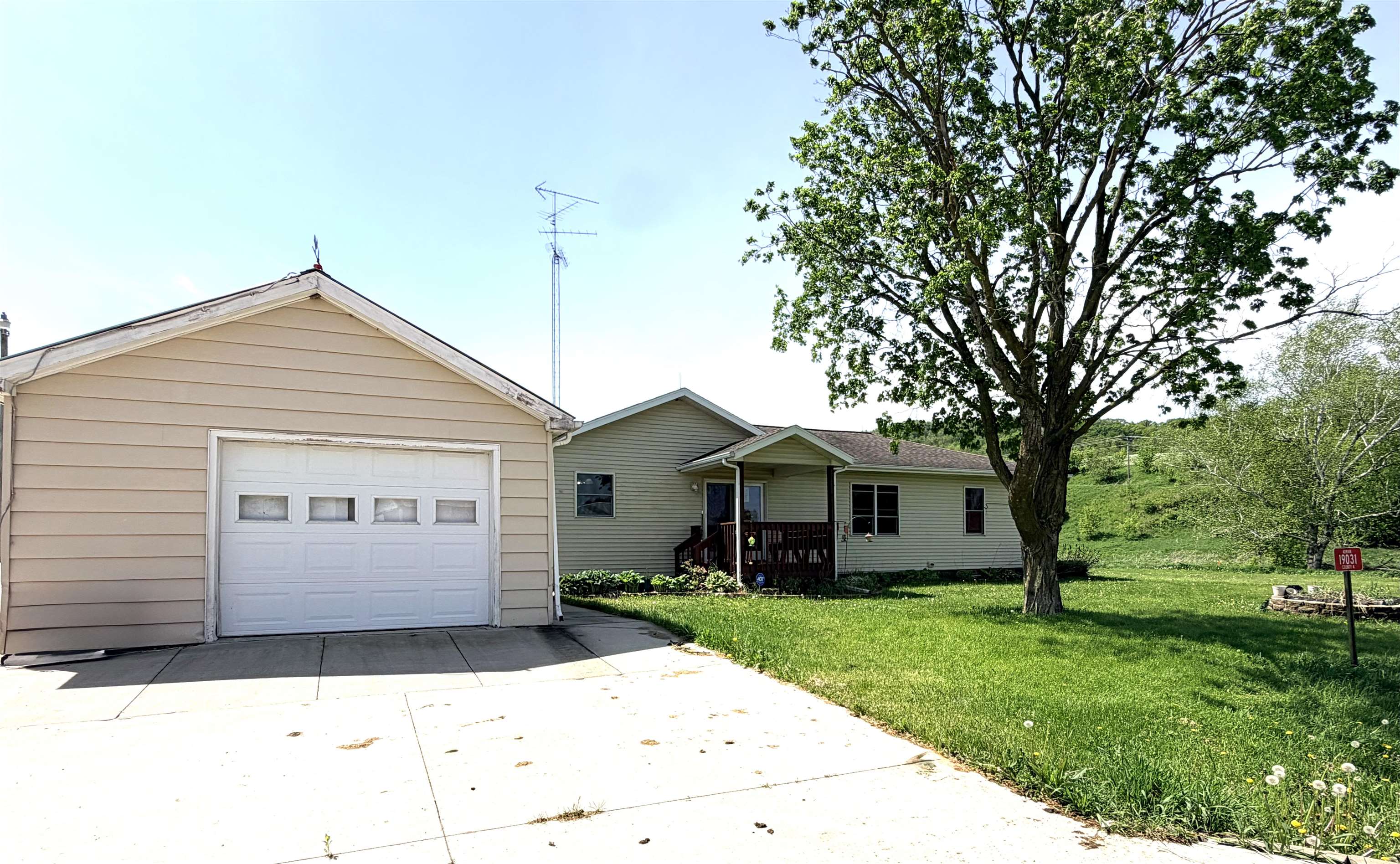 19031 County Road Norwalk, WI 54648 - Photo 2 of 16