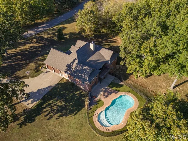 $735,900 | 412 Big River Circle, Bonne Terre, MO 63628