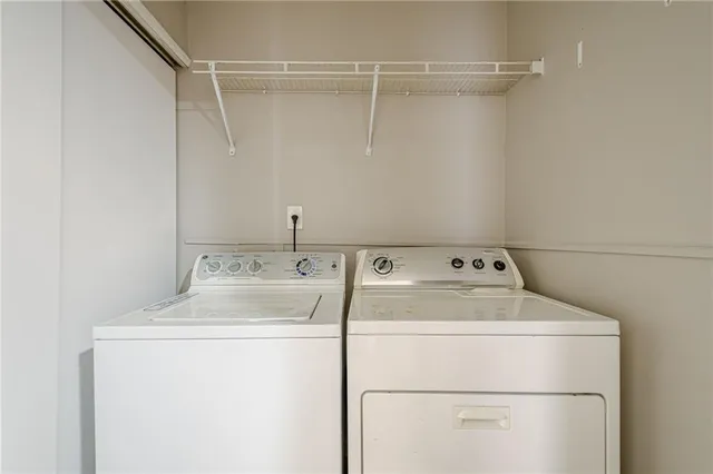 $189,800 | 1106 Natchez Trace, Atlanta, GA 30350