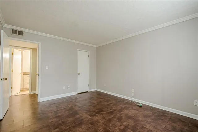 $189,800 | 1106 Natchez Trace, Atlanta, GA 30350