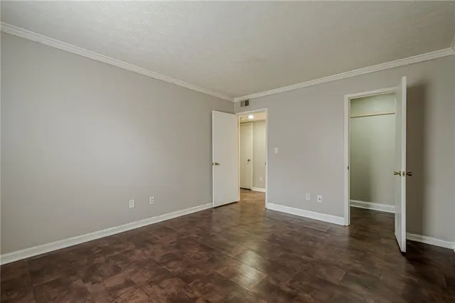 $189,800 | 1106 Natchez Trace, Atlanta, GA 30350