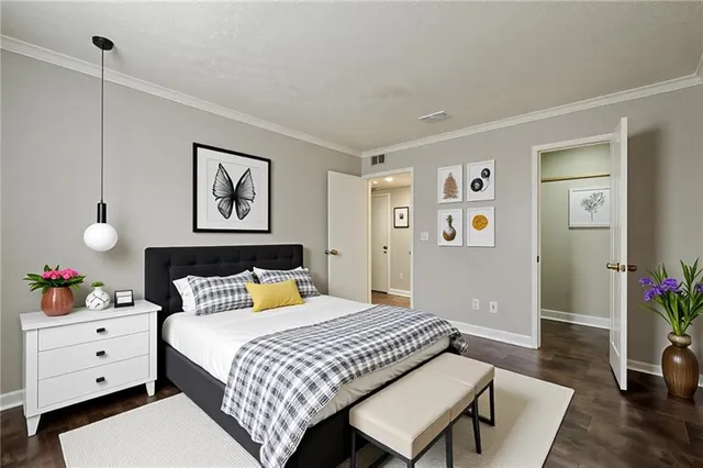 $189,800 | 1106 Natchez Trace, Atlanta, GA 30350